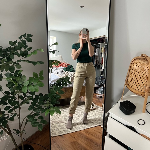 H&M mom jeans - Picture 2 of 5